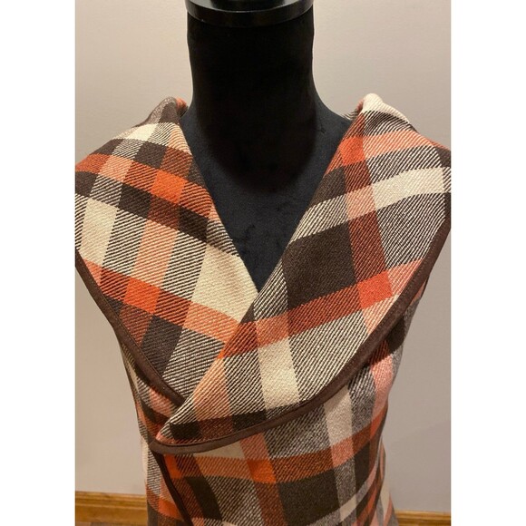 ETWO  Woman’s Vest Size Small Rust Brown Cream Plaid Versatile Stylish Warm - Picture 4 of 11